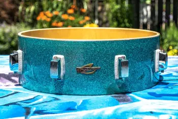 Trixon &quot;Aqua sparkle&quot; 5x14 snare with lugs hoops and strainer.
