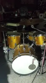 Refinishing late 50s Gretsch drums - maybe