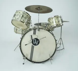 This is the Display Your Ludwig Drum Thread