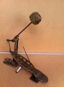 This is the Display Your Vintage Bass Pedal Thread