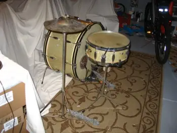 Trying to get some idea what these 50's Slingerlands are worth