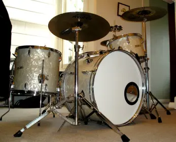 1960s Pearl Snare.. Not sure what model/year/worth?.