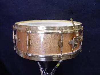 1927- LEEDY 4 x 14 &amp; 5 x 14 SPARKLING GOLD PROFESSIONAL MODELS