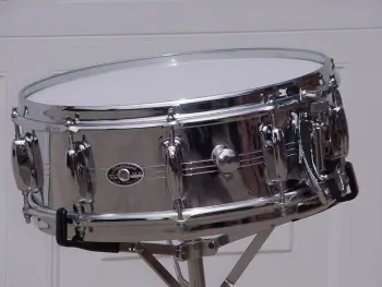 Help indenitifing slingerland snare