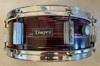 Tempro or other name floor tom