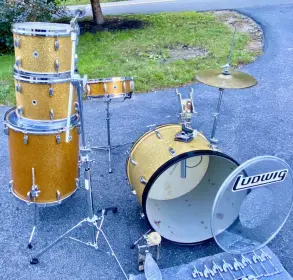 70s Vintage Walberg &amp; Auge Orange Sparkle Kit For Sale With Vintage Hardware and Hi-H