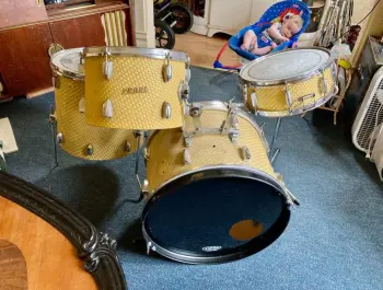 any idea what this finish is called  Pearl drums