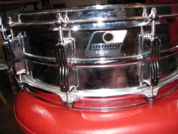 Ludwig 10 lug chrome snare and A med thin crash