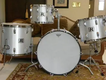 Rogers "floating" tom???