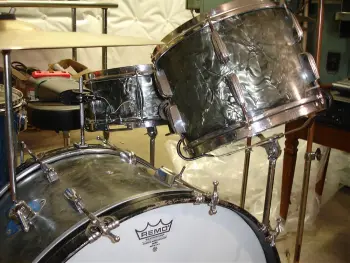 WTB: 16&quot; Vintage Slingerland BDP floor tom