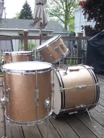 1965 Ludwig Sparkling Pink Champagne Club Date Drums