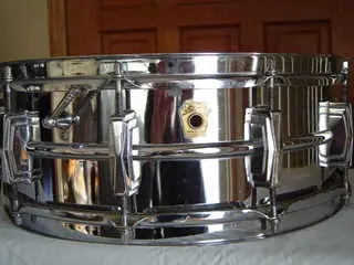 64 Ludwig Downbeat, Champage Sparkle w/ Supra