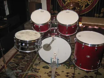 Ribbed Aluminum Slingerland Snare