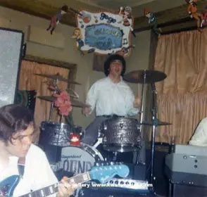 Famous drummer playing other brands