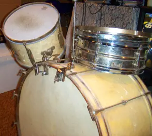 Leedy drum set