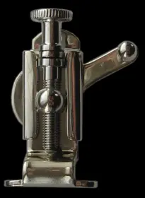 Need to ID Ludwig Strainer, 1920s possibly?