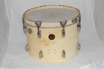 help identifying Gretsch vintage drum