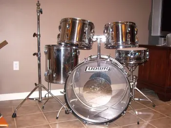 1970s S/S Ludwig Thunder Down Under