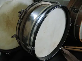 Vintage &quot;Toy&quot; snare drums