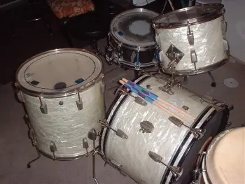 Need vintage '61 Ludwig wrap &amp; 12&quot; rack tom