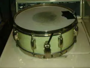 Looking at a Radio King Snare