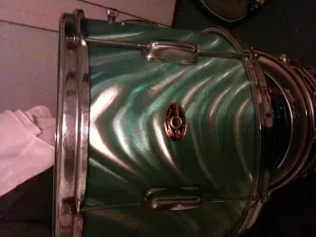 60s slingerland blue satin flame 20&quot; BD