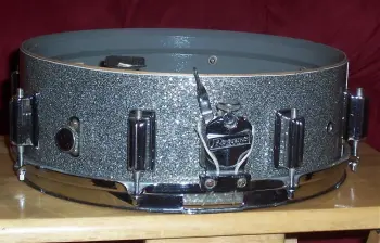 Rogers Sparkling Silver Pearl v.s. Silver Sparkle Pearl