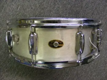 Slingy snare shell finish?