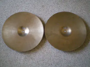 ** Vintage Avedis Zildjian Pre New Beat 14" Hi-Hats**