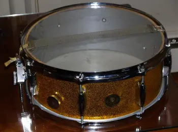 Gretsch Round Badge 4157 snare, Gold Sparkle, micro sensitive throw, All original!
