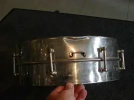 Identify this old brass tube lug snare