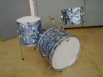 60's Pearl shell set