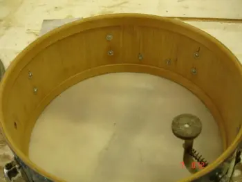 Stewart snare throw off