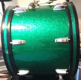 Ludwig 18&quot; Bass drum. Green Sparkle
