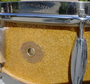 1935 SLINGERLAND 5x14 SPARKLING GOLD BROADCASTER MODEL