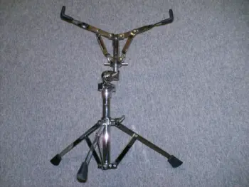 Ludwig snare stand ID