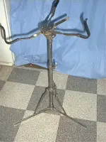 Identify this snare drum stand