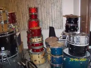 Huge drum collectors sale/hello!