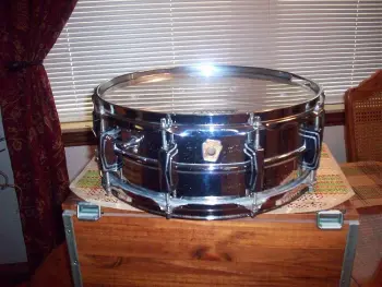 Vintage 1966 Snare_sn259891 (need Information)