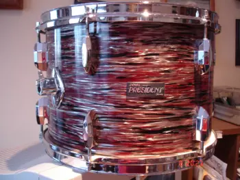 Vintage Pearl President set?