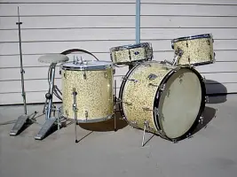 Dating a Leedy/Slingerland kit