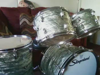 60's Slingerland light blue pearl resto thread.....