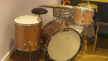Stunning 1965 Ludwig Classic 4-piece Drum Set
