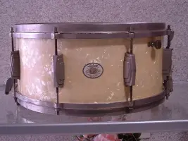 1940 Ludwig &amp; Ludwig