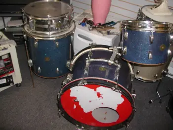 Looking for a hunk of MIJ aqua marine sparkle drum wrap