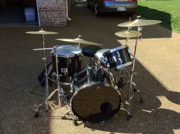 Vintage Rogers set, need some help.