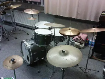 Show Us Your Drum Room