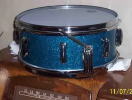 Any ideas on this set...