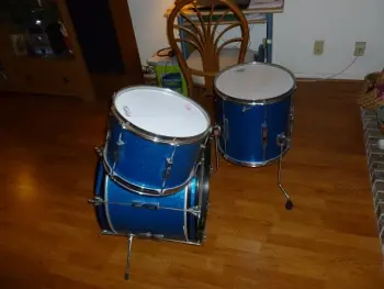Ludwig Blue Sparkle Club Date