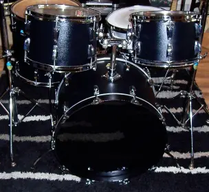 LUDWIG LATE 70s BLACK PANTHER KIT